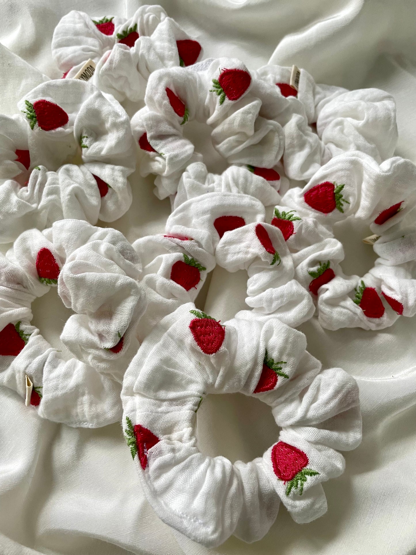 Scrunchie Emely Erdbeere Kollektion
