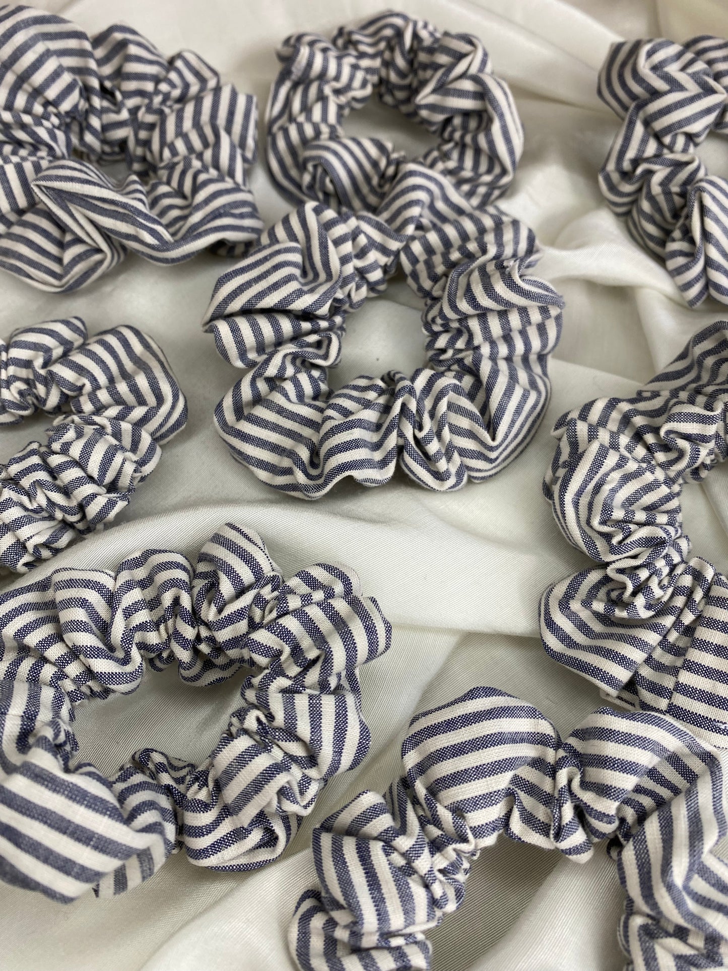 Scrunchie gestreift Blau Weiß