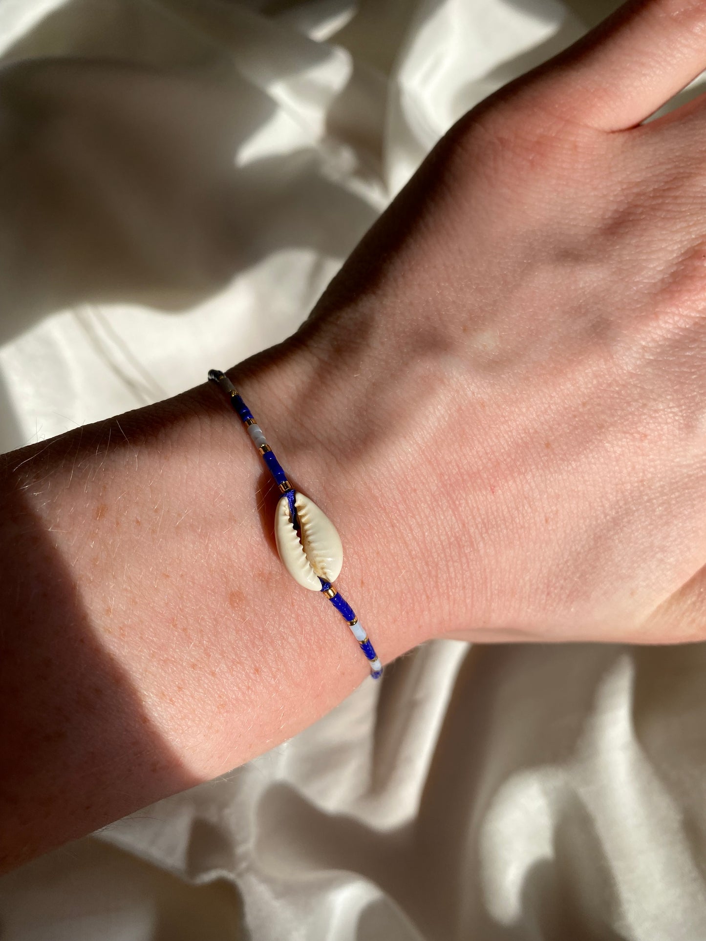 Dünnes Muschel Armband & Fußkettchen