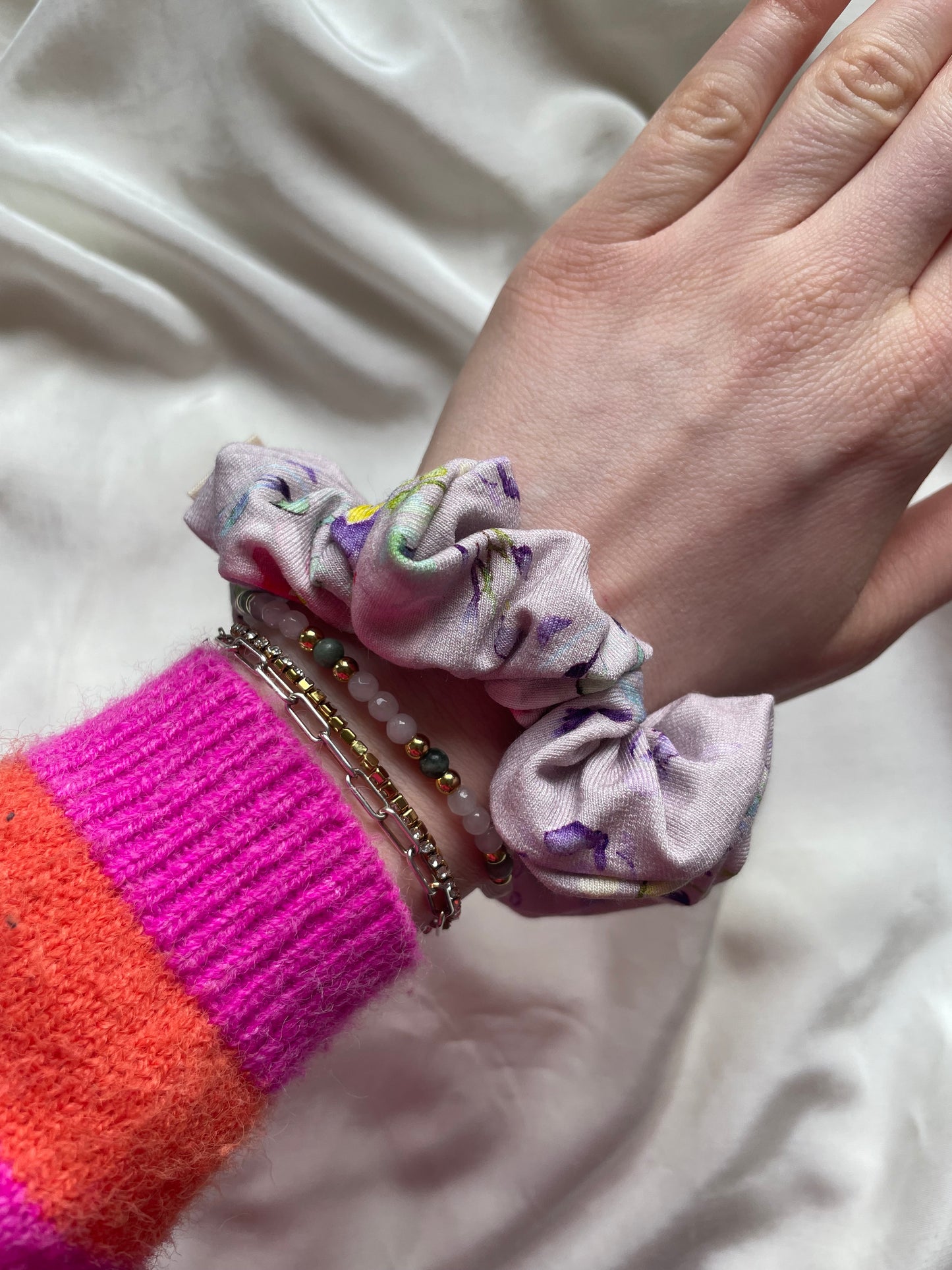 Stirnband und Scrunchie in Frühling Beige Lila