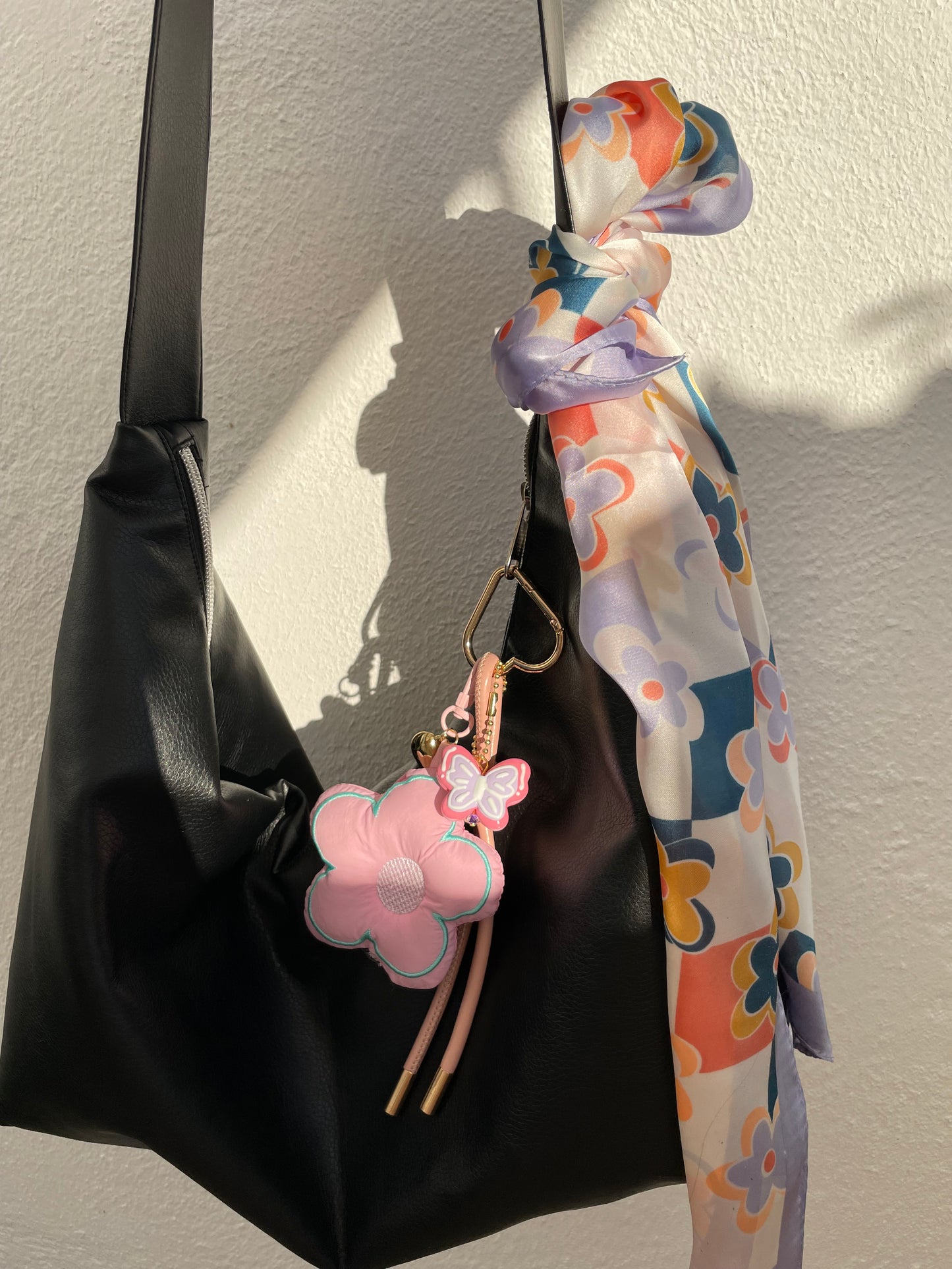 Keychain Taschenanhänger Fluffy Flower & Silk