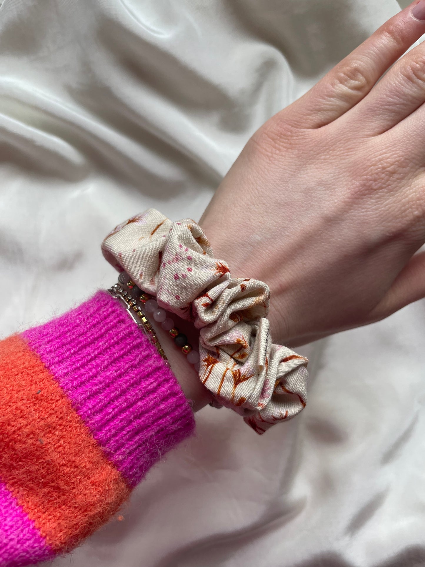 Stirnband und Scrunchie in Frühling Beige Lila