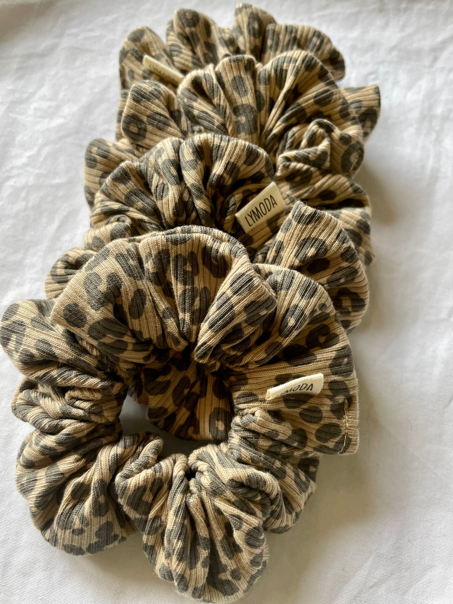 Scrunchie Leo Ripped Jersey