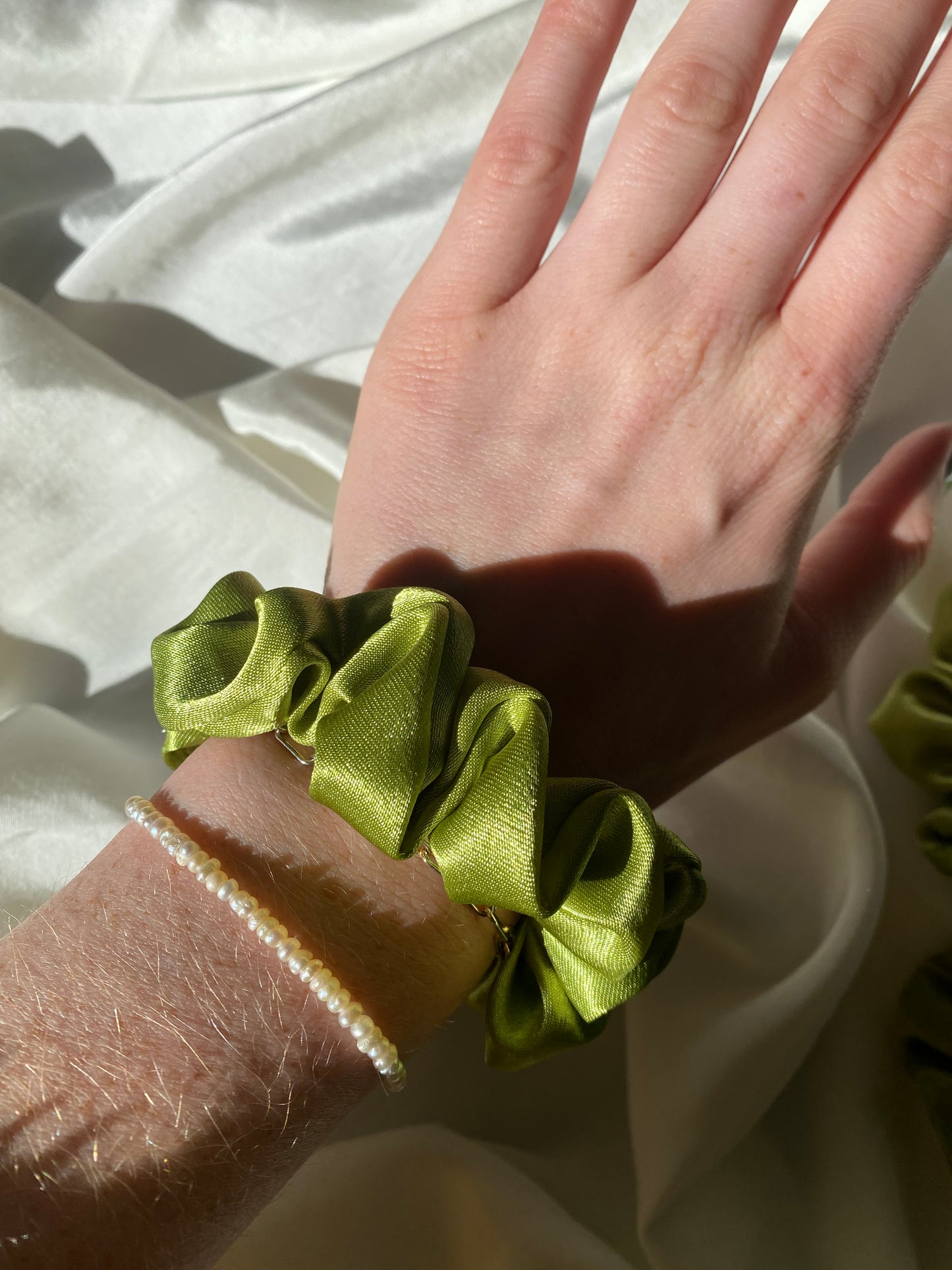 Scrunchie Satin Grün & Lila