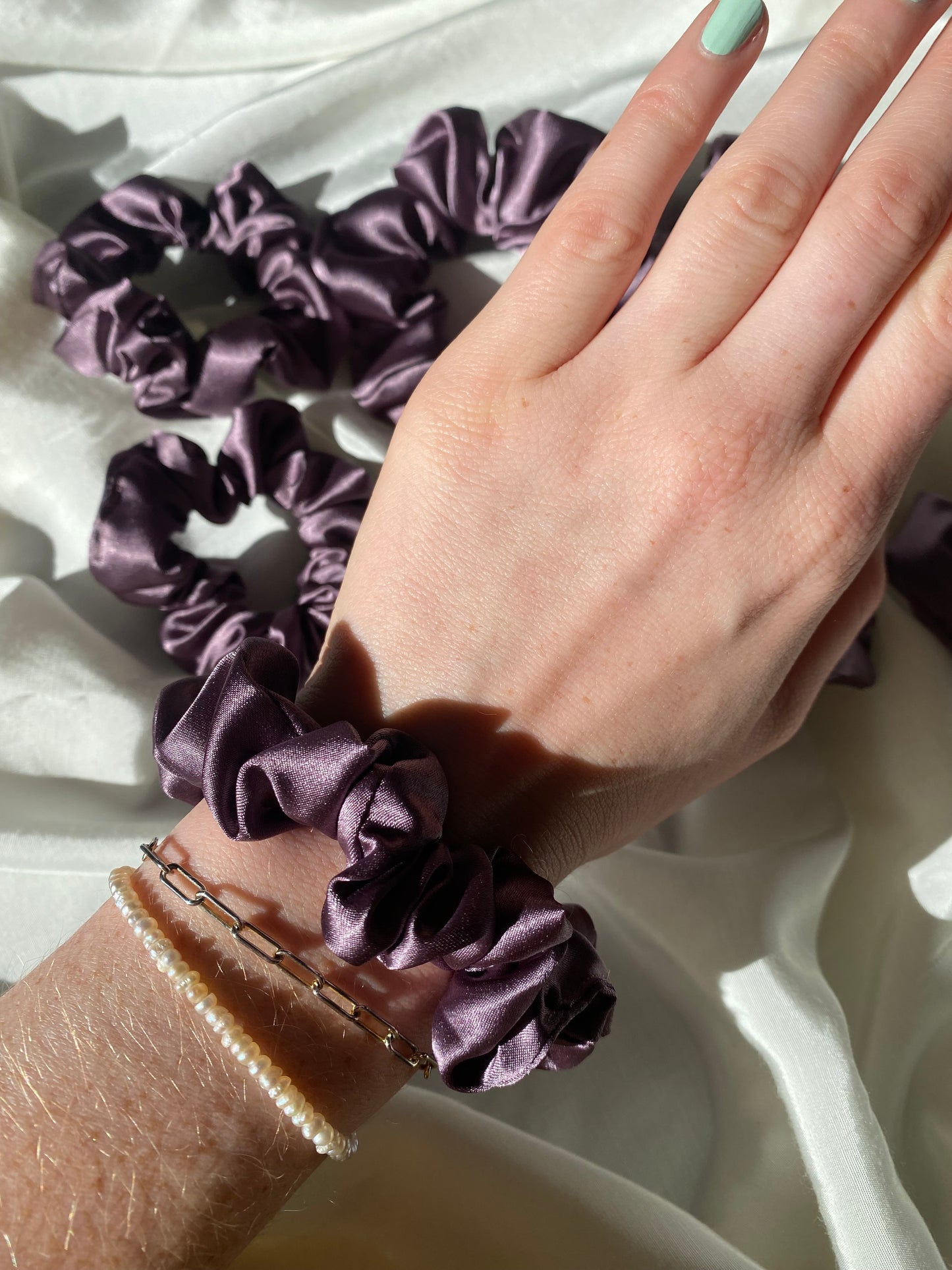 Scrunchie Satin Grün & Lila