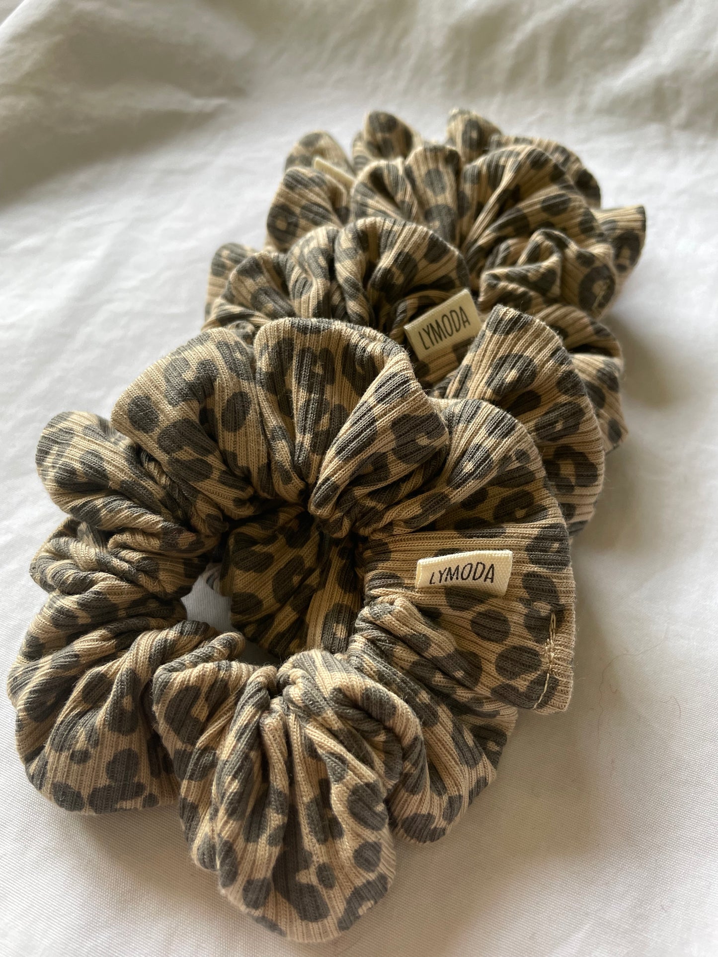 Scrunchie Leo Ripped Jersey