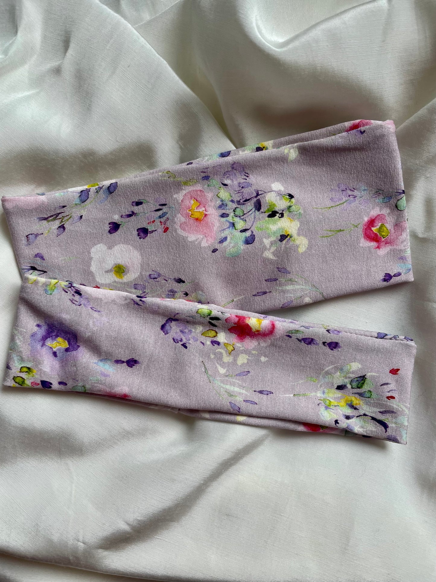 Stirnband und Scrunchie in Frühling Beige Lila