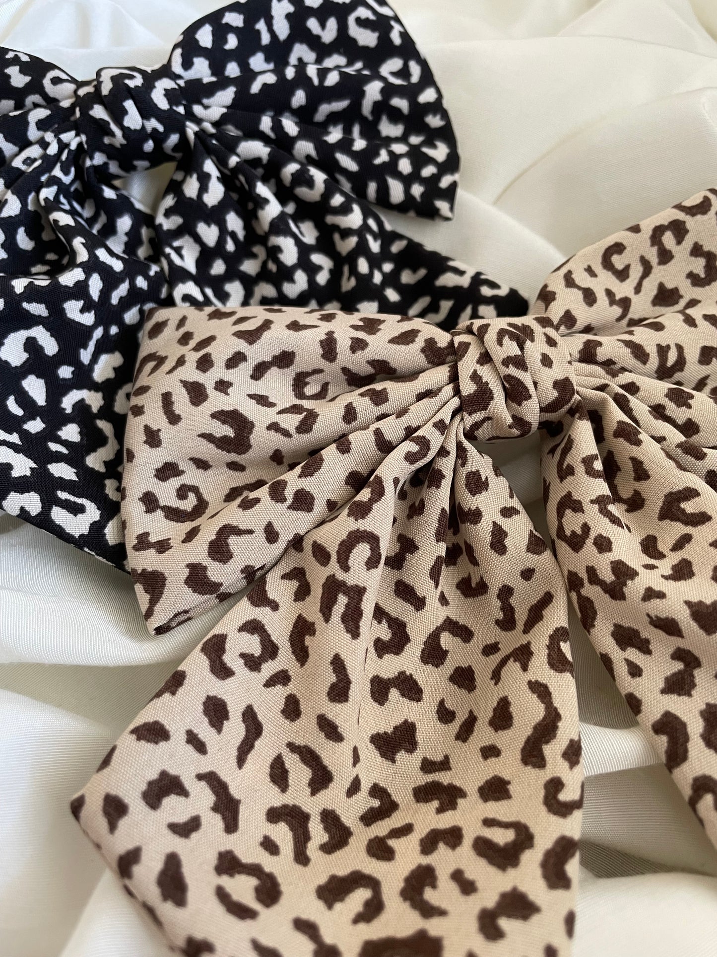 Haarschleife Satin Bow