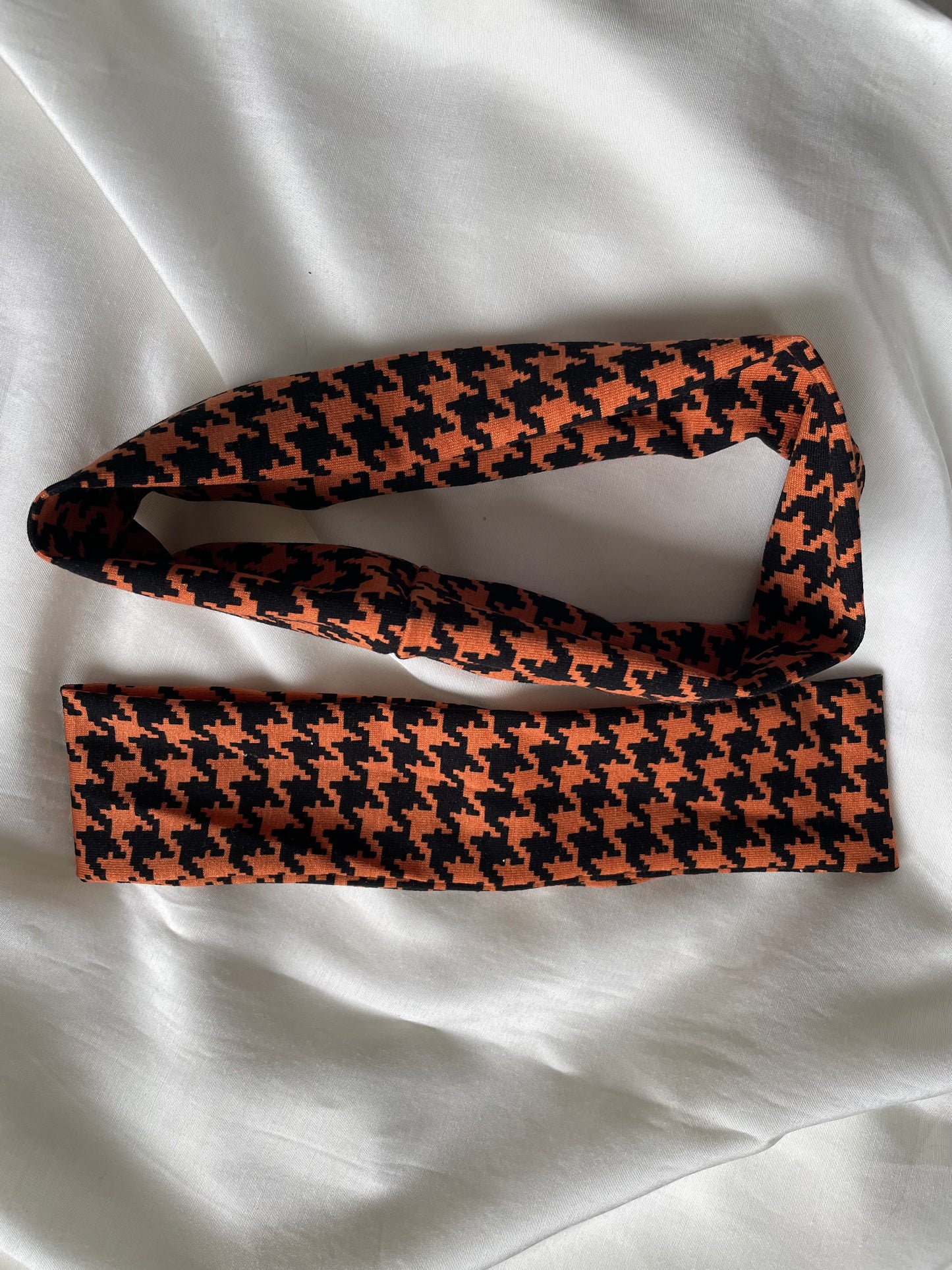 Yogaband Hahnentrittmuster Orangen Schwarz