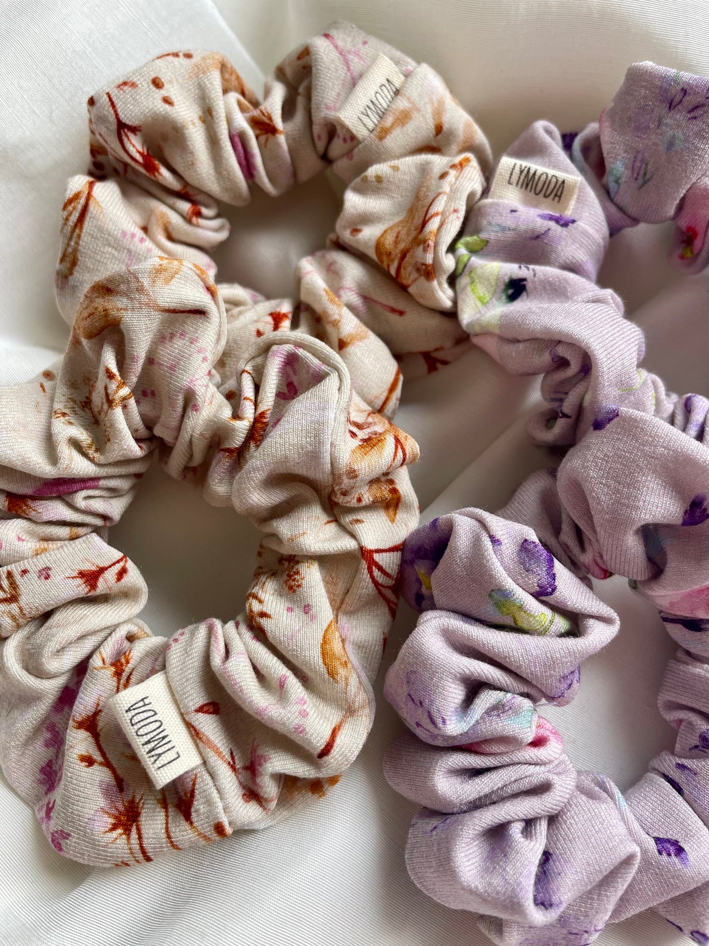 Stirnband und Scrunchie in Frühling Beige Lila
