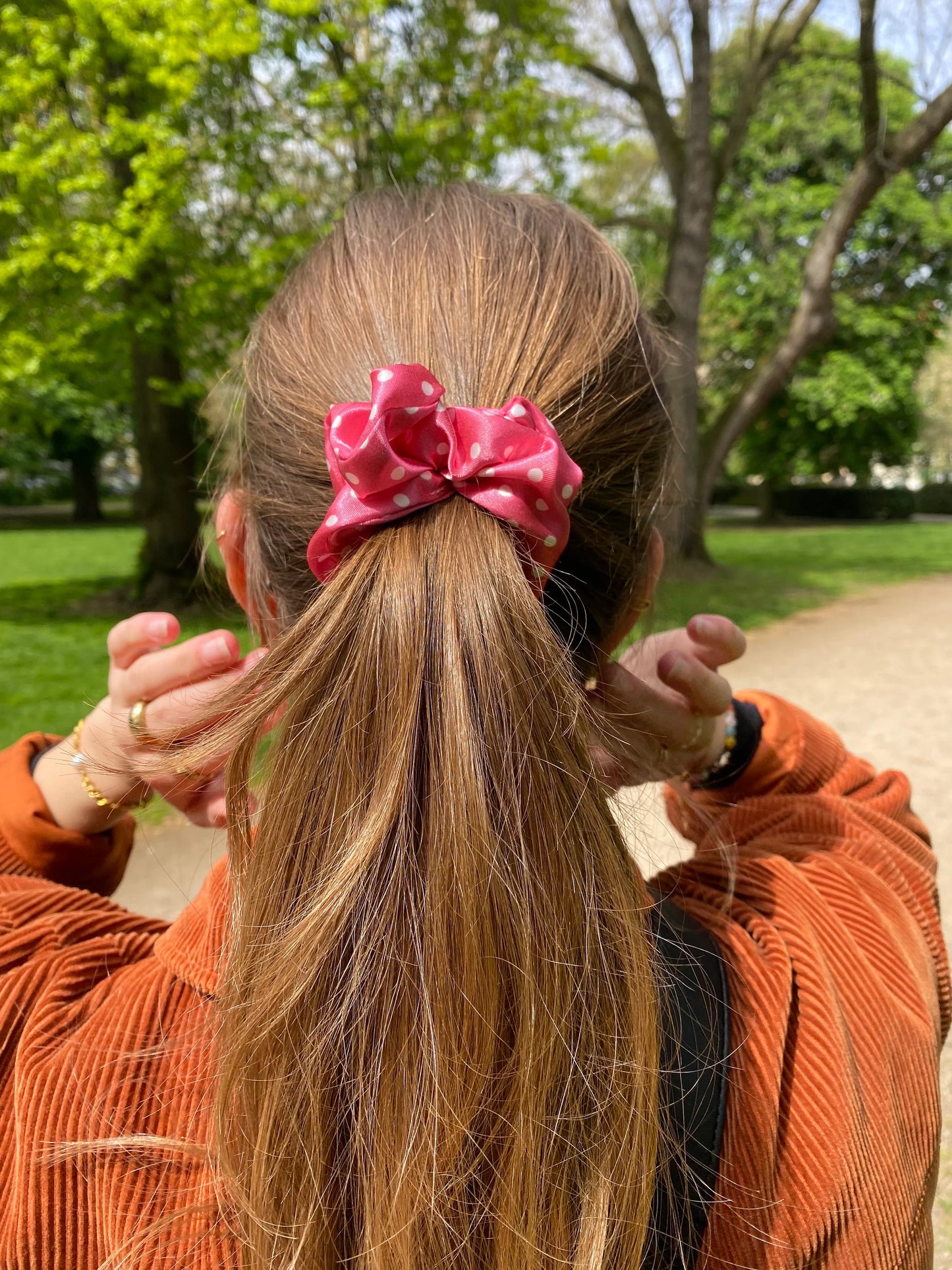 Scrunchie Rosa Pink gepunktet Satin