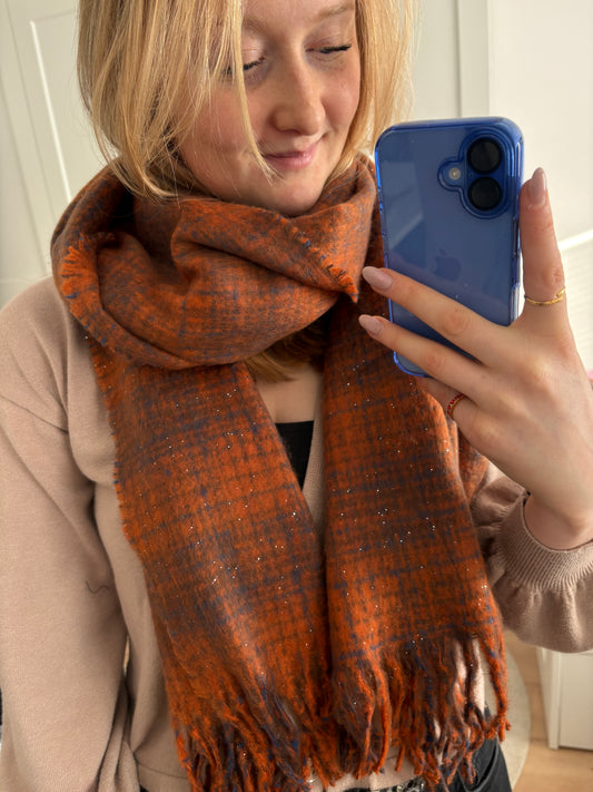 Karo Scarf