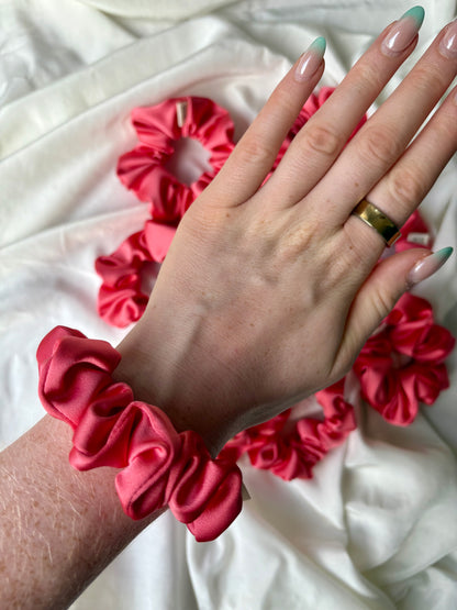 Scrunchie Peachy Pink