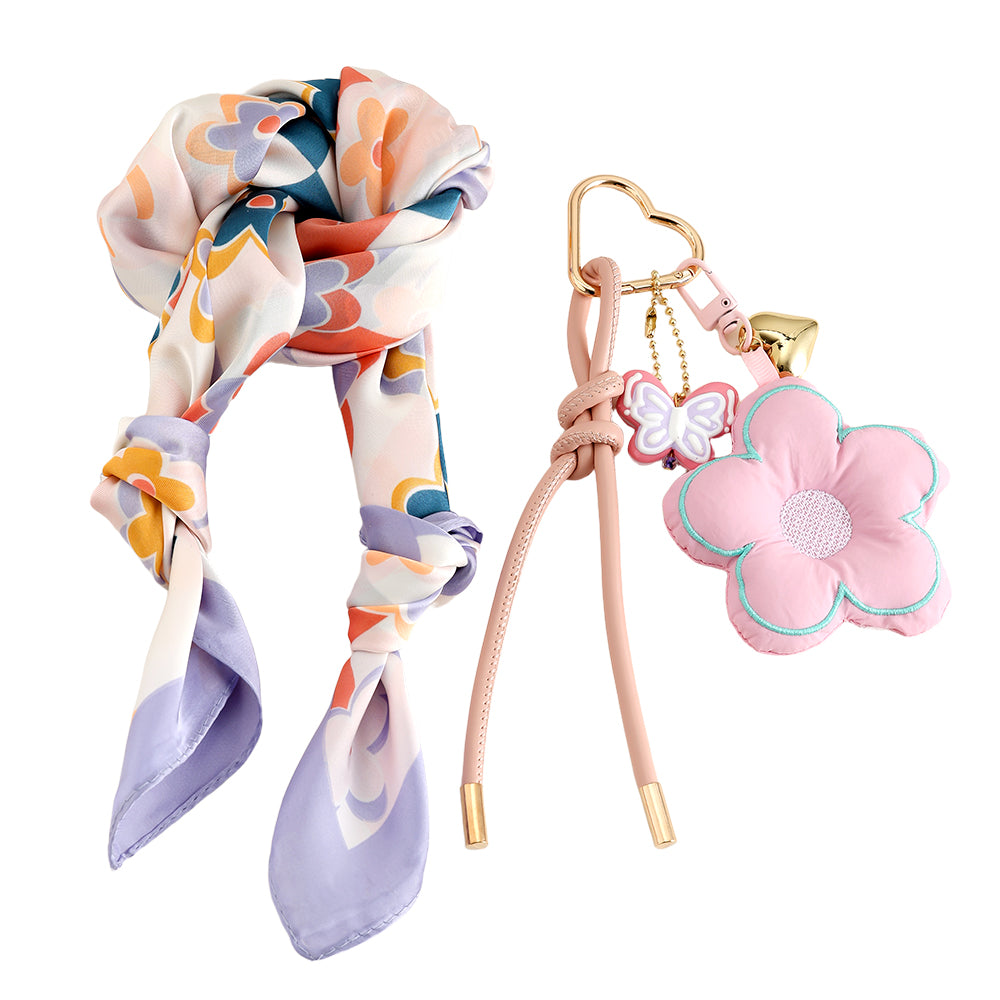 Keychain Taschenanhänger Fluffy Flower & Silk