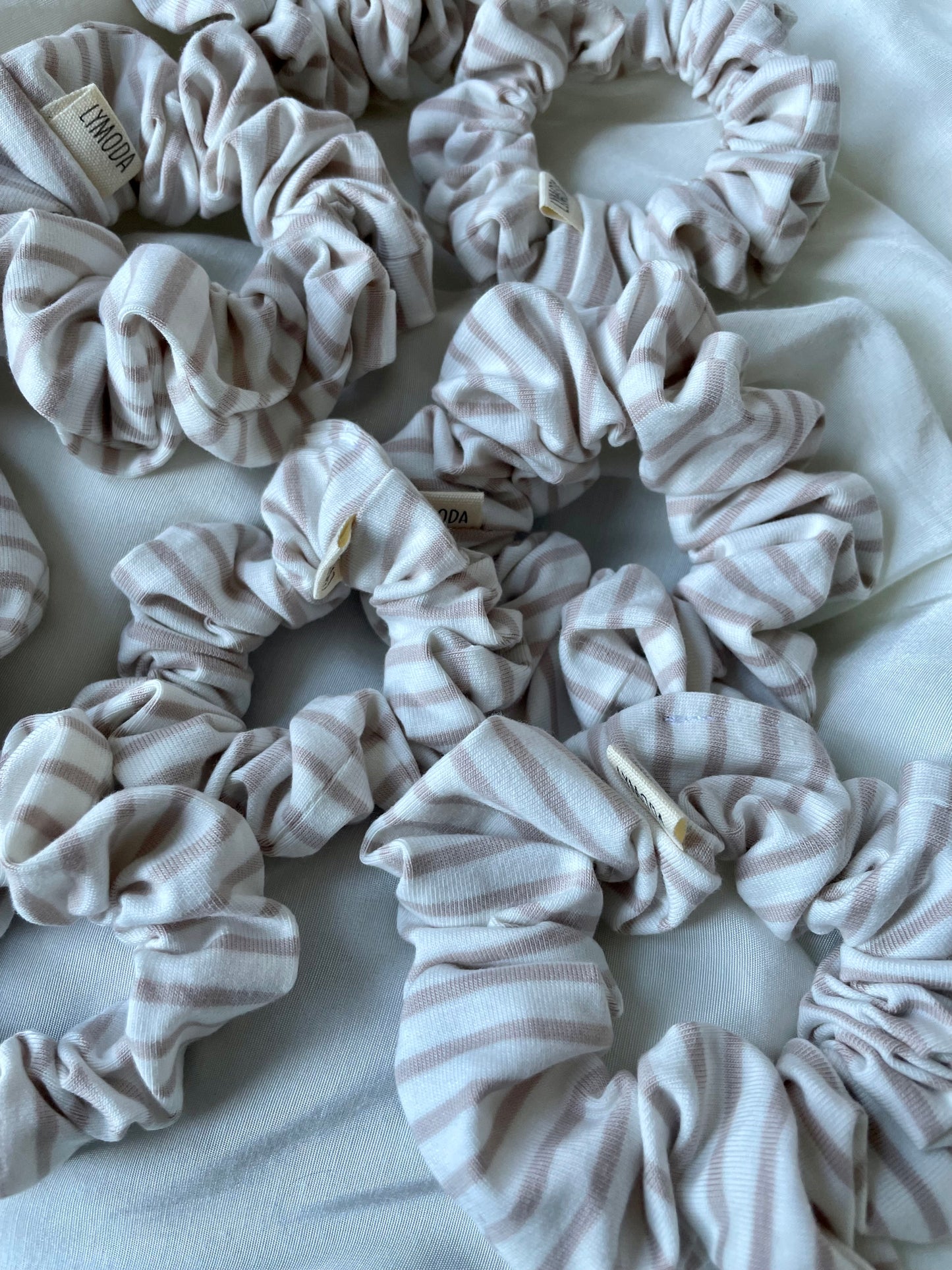 Scrunchiekollektion Strify gestreift Gelb Beige Blau