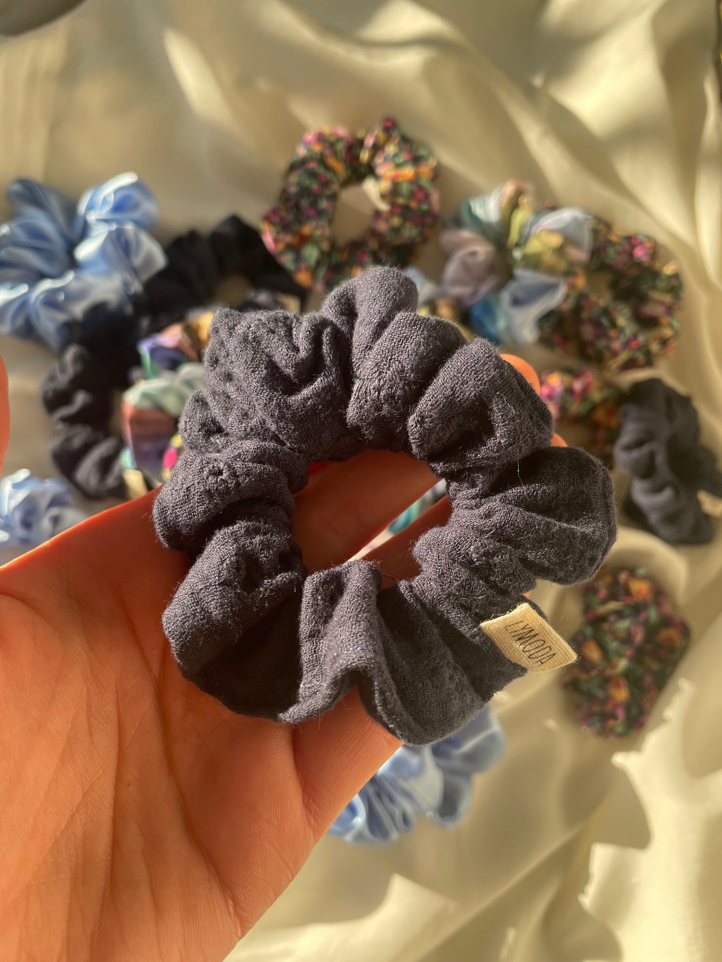 Scrunchie Mix Blau Frühling Blumen