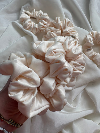 Scrunchie Satin Creme