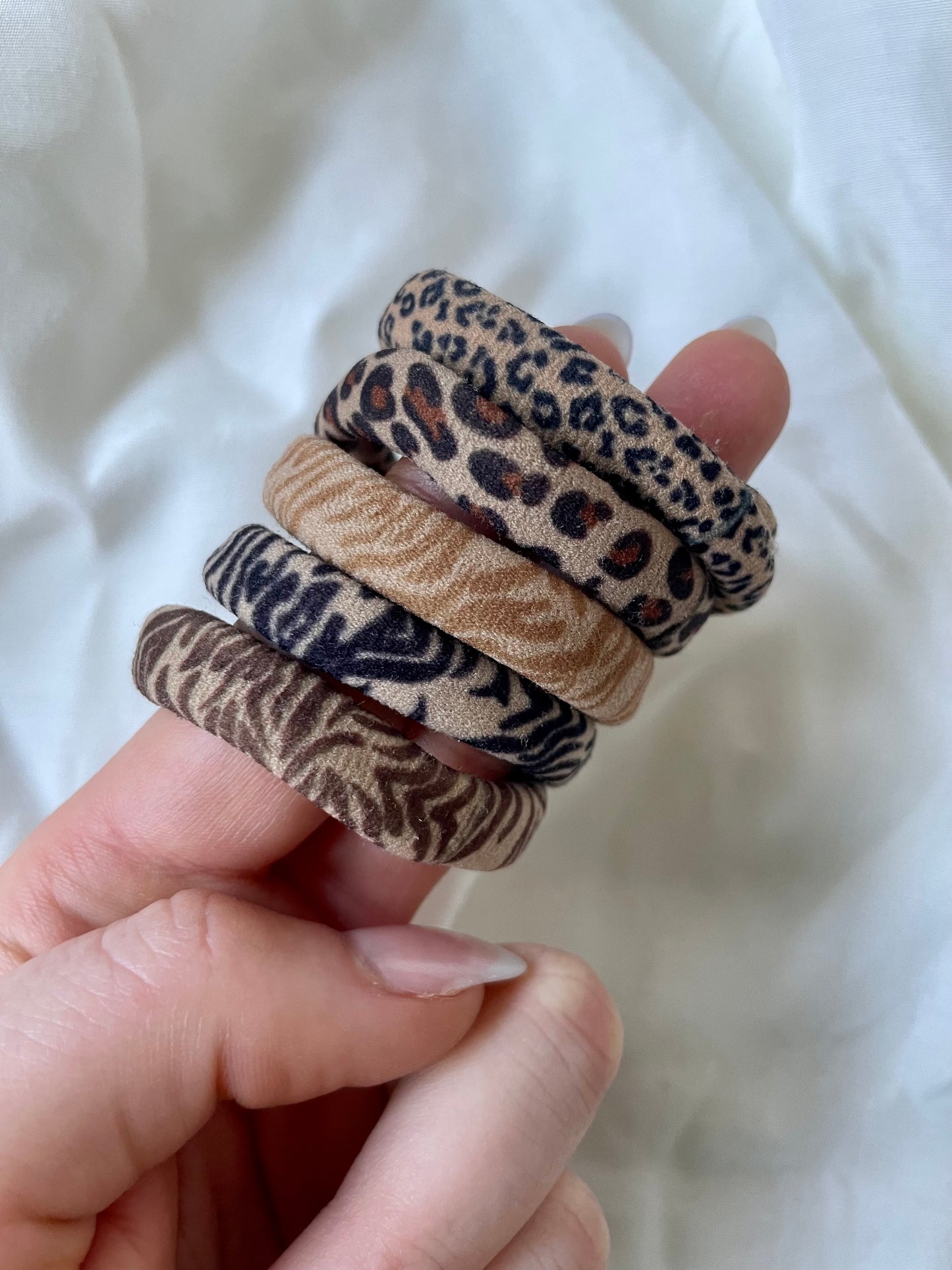 Haargummi Leoparden und Zebramuster