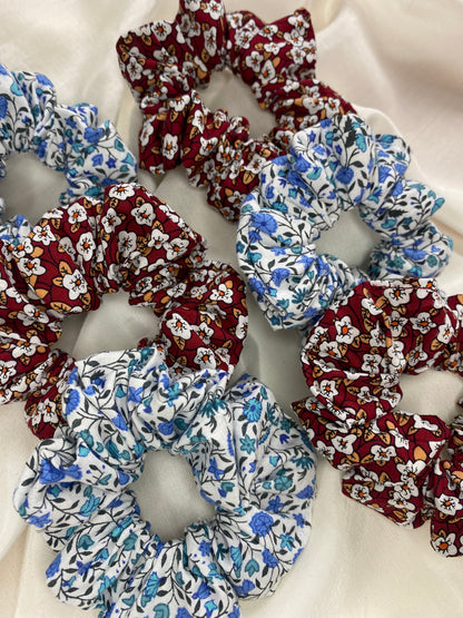 Blumen Scrunchie Rot Blau