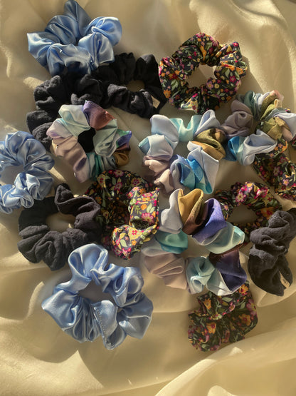 Scrunchie Mix Blau Frühling Blumen